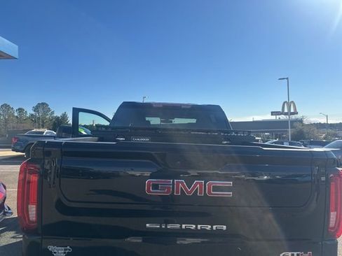 Used 2021 GMC Sierra 1500 AT4 image 5