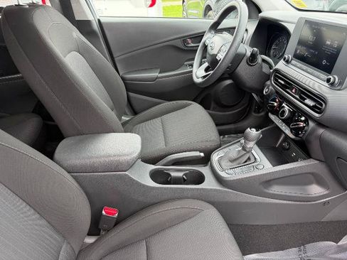 Used 2023 Hyundai Kona SEL AWD/4WD image 13