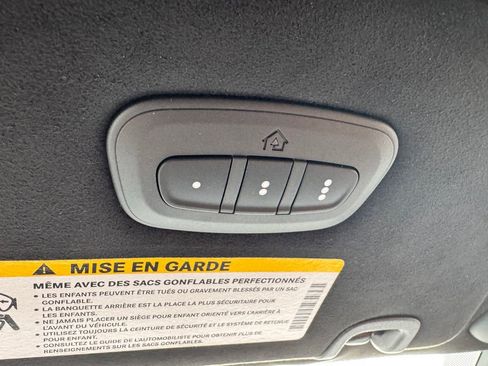 New 2026 Chrysler Pacifica Pinnacle image 21