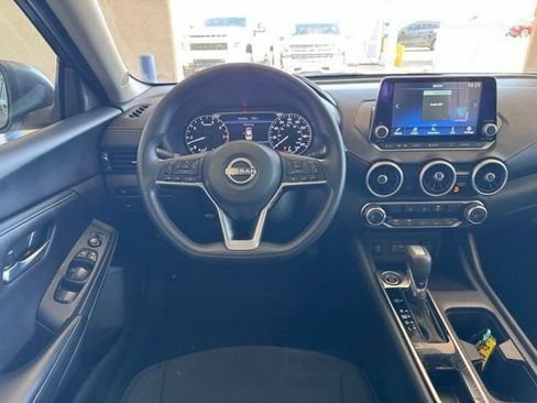 Used 2024 Nissan Sentra SV FWD image 14