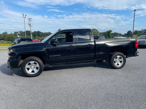 Used 2017 Chevrolet Silverado 1500 LT w/ All Star Edition AWD/4WD image 27
