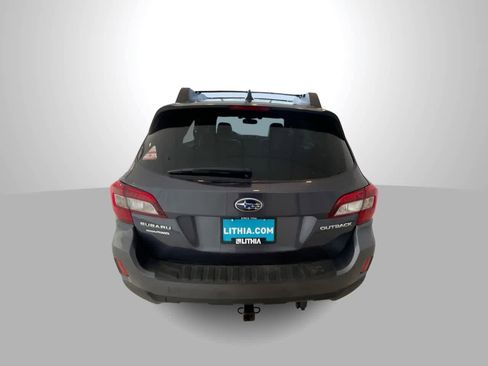 Used 2016 Subaru Outback 2.5i Limited AWD/4WD image 7