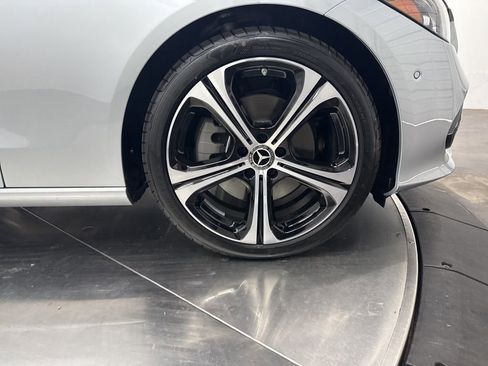 Used 2025 Mercedes-Benz C 300 Sedan image 9