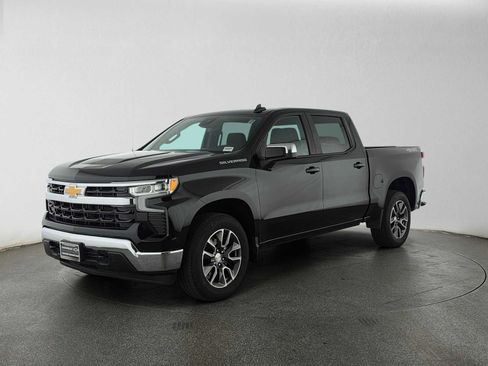 Used 2023 Chevrolet Silverado 1500 LT AWD/4WD image 7