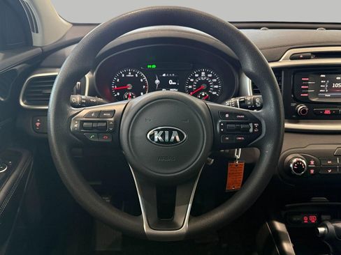 Used 2017 Kia Sorento AWD image 33