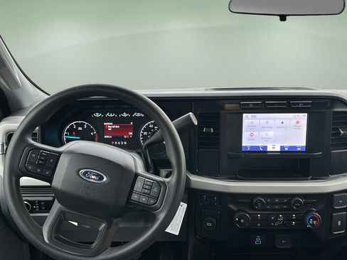 Used 2024 Ford F350 XL w/ XL Driver Assist Package RWD image 15