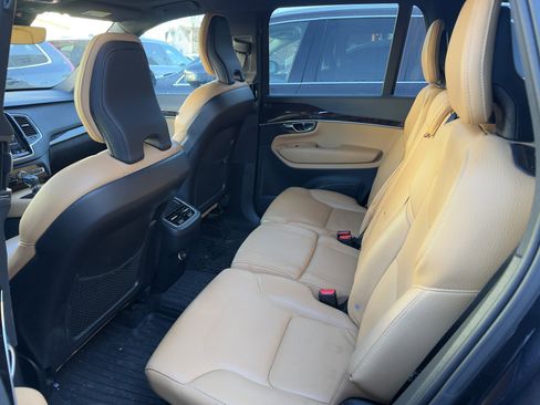 Used 2019 Volvo XC90 T6 Momentum w/ Advanced Package image 30