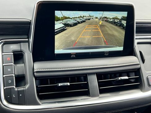 Used 2024 GMC Yukon SLT image 14