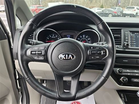 Used 2020 Kia Sedona EX image 27