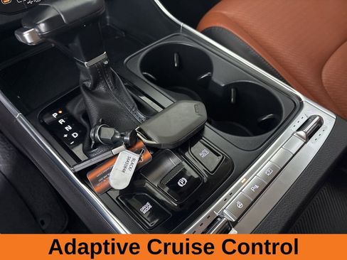 Used 2025 Kia Carnival SX Prestige image 17