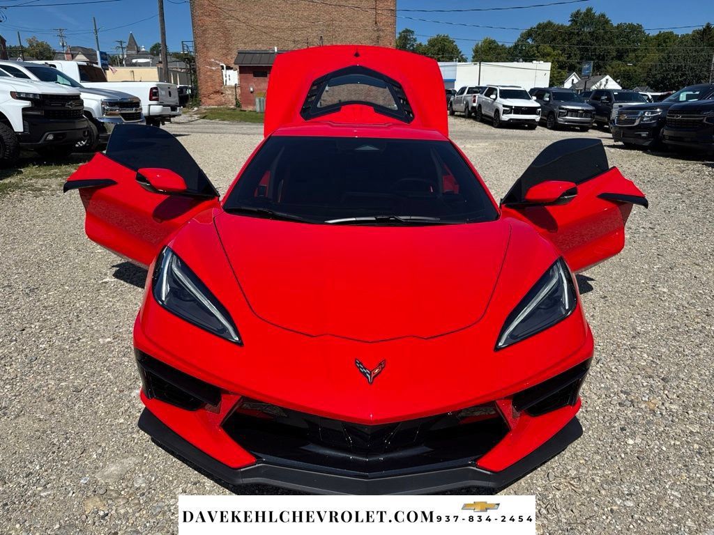 Used 2026 Chevrolet Corvette Stingray Coupe w/ Z51 Performance Package RWD image 27