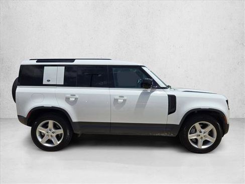 Used 2020 Land Rover Defender 110 SE AWD/4WD image 4