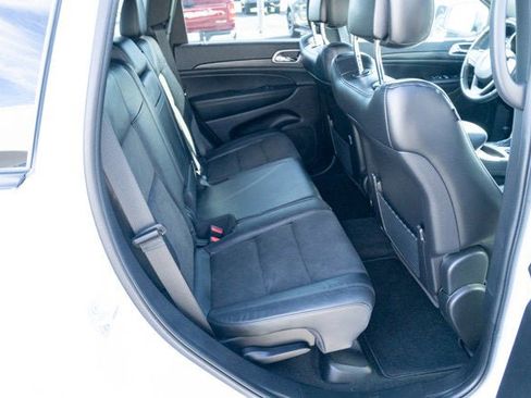 Certified 2021 Jeep Grand Cherokee Laredo X image 36