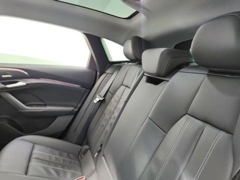 Used 2025 Audi A6 e-tron Premium Plus w/ Premium Plus image 29