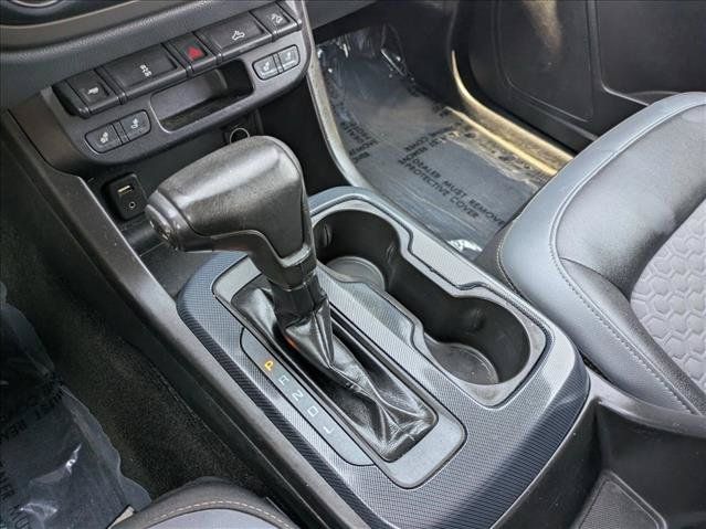 Used 2018 Chevrolet Colorado Z71 AWD/4WD image 12