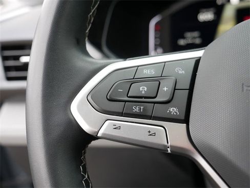 Certified 2023 Volkswagen Taos SEL image 25