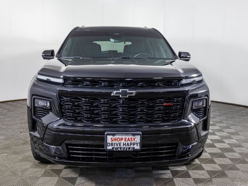 Used 2024 Chevrolet Traverse RS FWD image 19