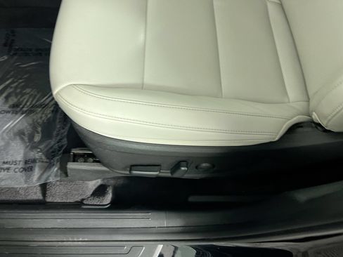 Used 2024 Kia Telluride S w/ S Sunroof Package FWD image 13