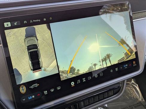 Used 2025 Rivian R1S Adventure image 14