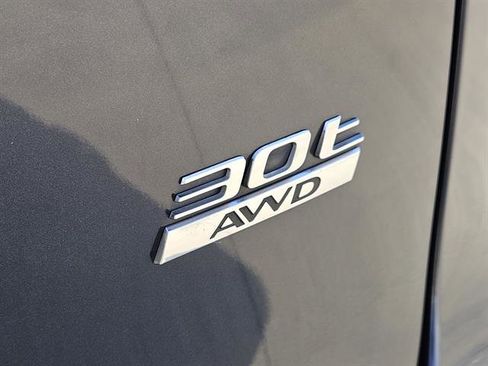 Used 2020 Jaguar F-PACE Prestige image 8