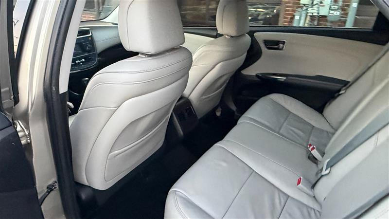 Used 2014 Toyota Avalon XLE Touring FWD image 15