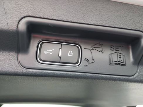 New 2025 Ford Explorer Platinum w/ Ultimate Package image 9