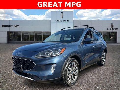 Used 2020 Ford Escape Titanium w/ Titanium Premium Package 2.0 image 2
