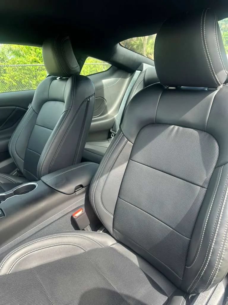 Used 2025 Ford Mustang Premium RWD image 11