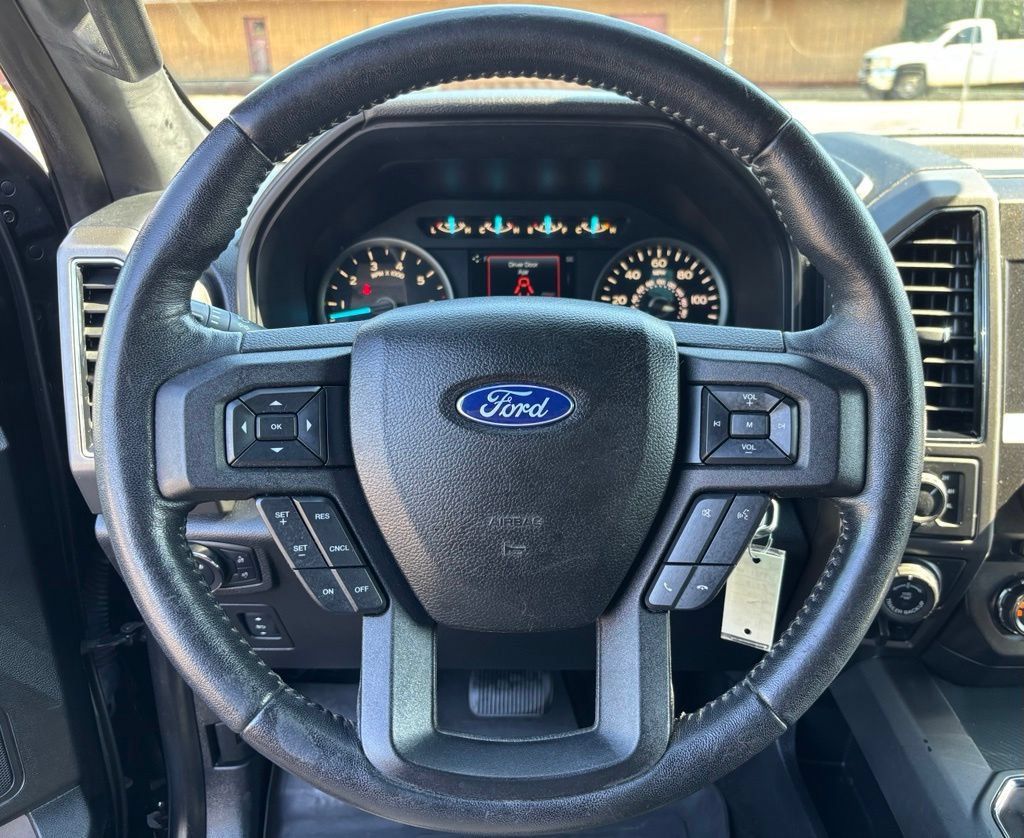 Used 2018 Ford F150 XLT w/ Equipment Group 302A Luxury AWD/4WD image 40