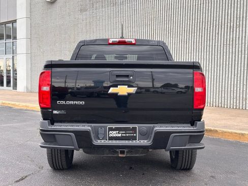 Used 2015 Chevrolet Colorado Z71 AWD/4WD image 5