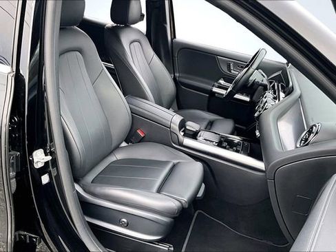 Used 2023 Mercedes-Benz GLA 250 4MATIC image 27