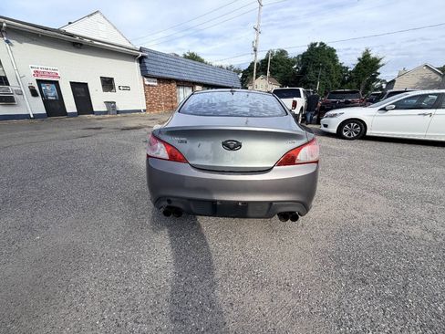 Used 2010 Hyundai Genesis 2.0T RWD image 35