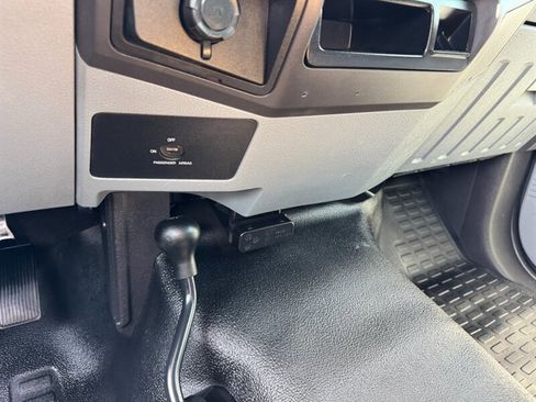 Used 2011 Ford F250 XL image 32