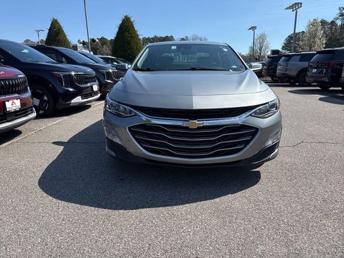 Used 2024 Chevrolet Malibu LT image 6