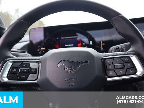 Used 2025 Ford Mustang Premium image 26