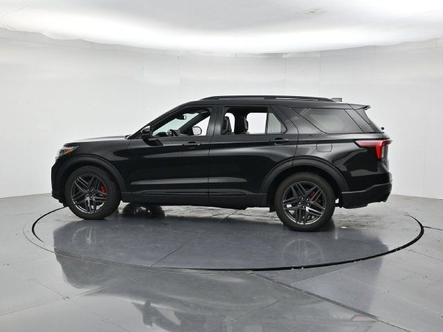 Certified 2026 Ford Explorer ST w/ Sun And Sound Package AWD/4WD image 7