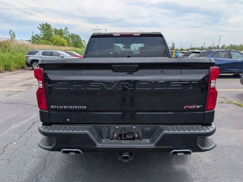 Used 2023 Chevrolet Silverado 1500 RST w/ Z71 Off-Road Package AWD/4WD image 6