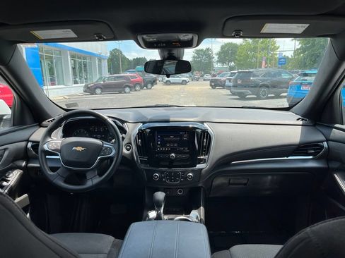Used 2023 Chevrolet Traverse LT FWD image 49