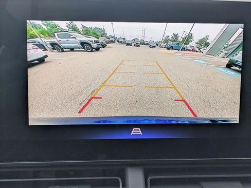 Used 2024 Chevrolet Trax LT w/ Driver Confidence Package FWD image 14
