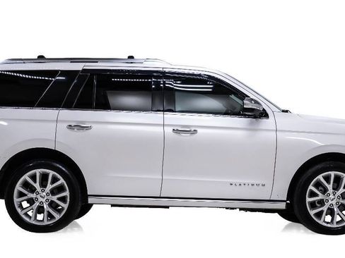 Used 2018 Ford Expedition Platinum image 5