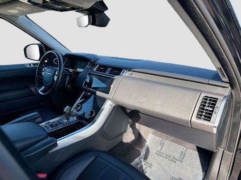 Used 2020 Land Rover Range Rover Sport HSE image 15