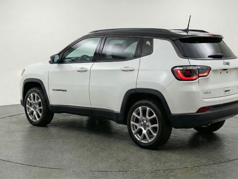 Used 2025 Jeep Compass Limited image 6