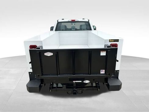 New 2025 Ford F250 XL w/ XL Chrome Package image 13