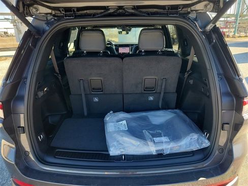 New 2025 Jeep Grand Cherokee L Limited image 7