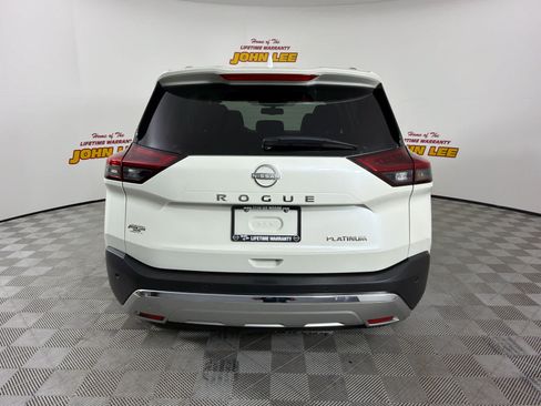 Certified 2023 Nissan Rogue Platinum w/ Platinum Premium Package FWD image 4