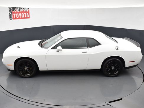Used 2023 Dodge Challenger SXT RWD image 19