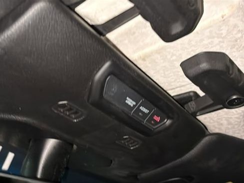 Used 2021 Jeep Gladiator Overland w/ Popular Equipment Package image 21