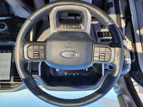 Used 2023 Ford F150 Limited image 12