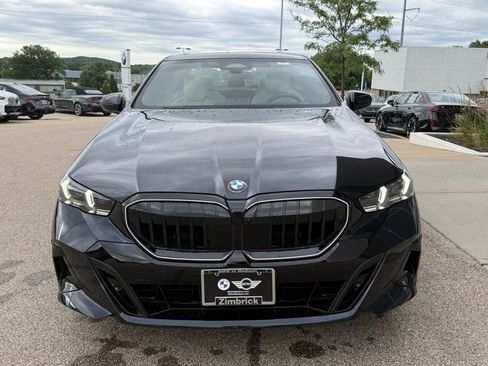 Used 2026 BMW 540i xDrive AWD/4WD image 9