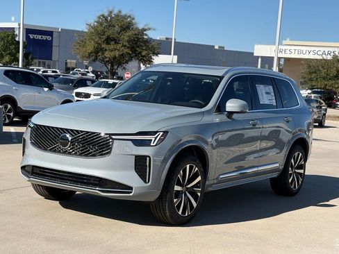 New 2026 Volvo XC90 B6 Plus w/ Protection Package Premier image 3